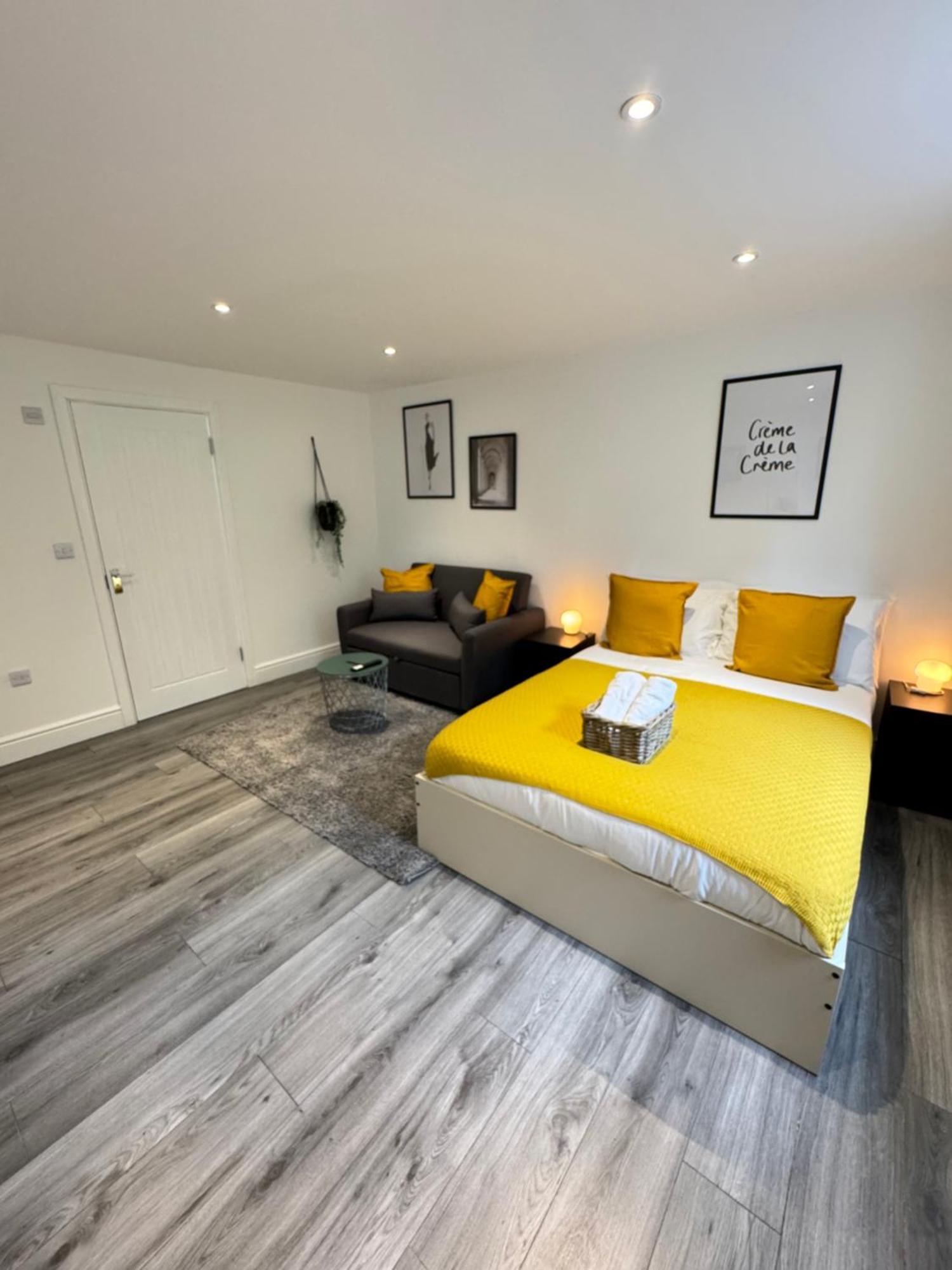En-Suite Bedroom For Up To 4! Sofa Bed - Near Stratford ลอนดอน ภายนอก รูปภาพ