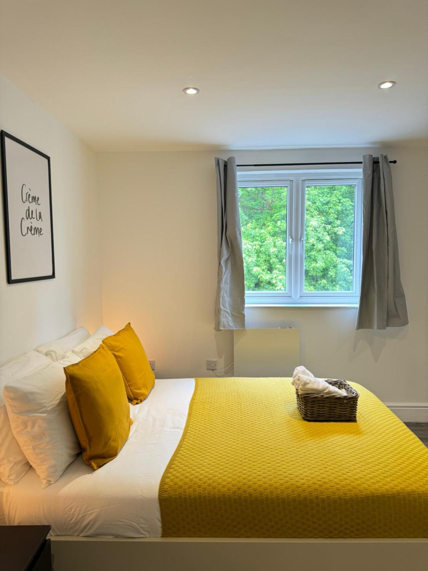 En-Suite Bedroom For Up To 4! Sofa Bed - Near Stratford ลอนดอน ภายนอก รูปภาพ