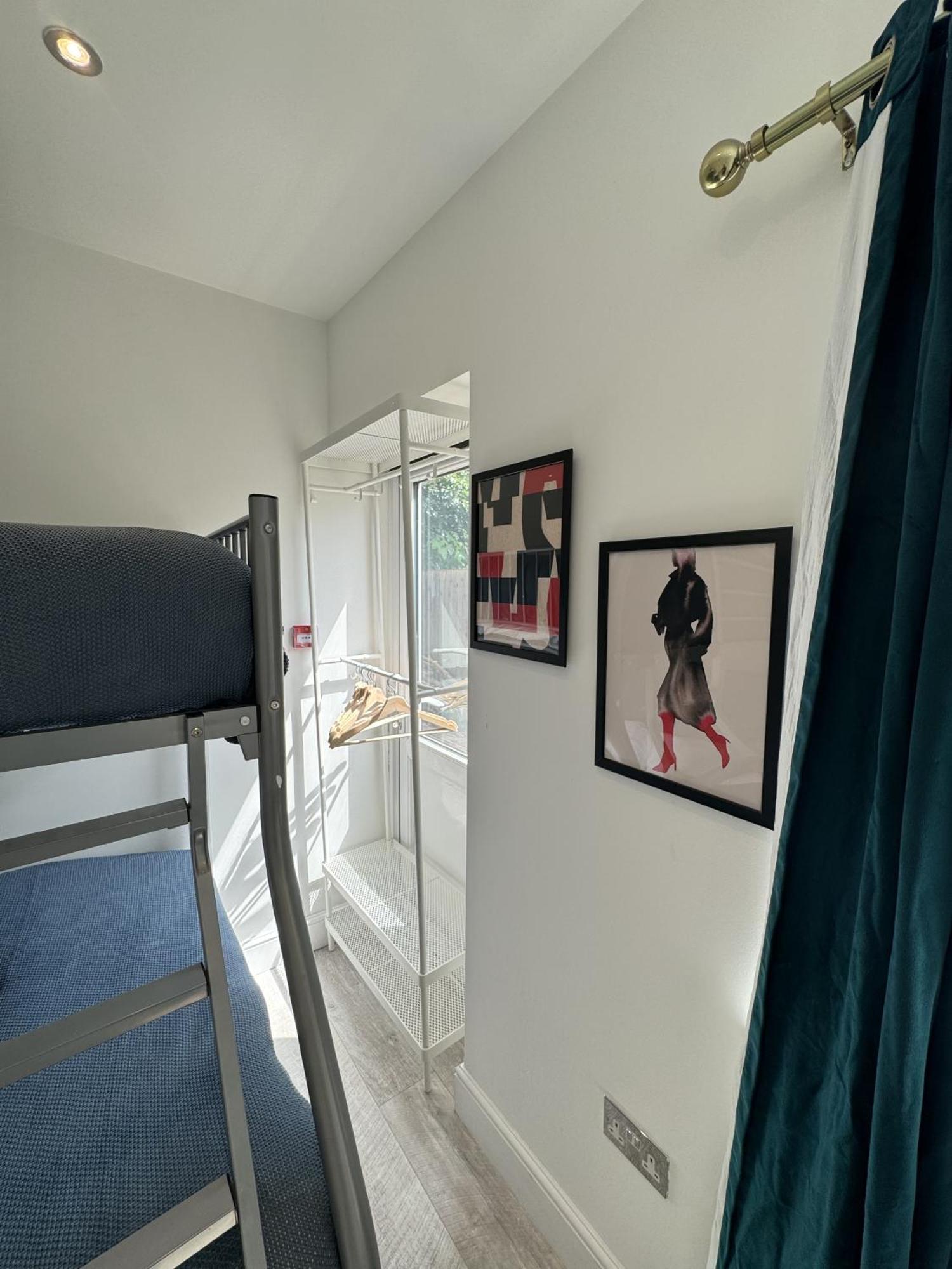 En-Suite Bedroom For Up To 4! Sofa Bed - Near Stratford ลอนดอน ภายนอก รูปภาพ
