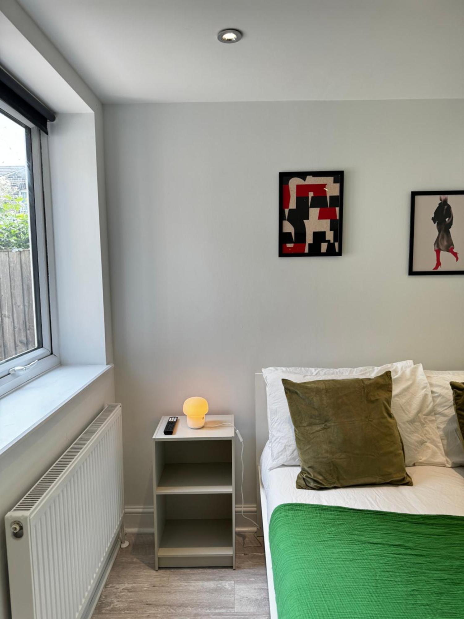 En-Suite Bedroom For Up To 4! Sofa Bed - Near Stratford ลอนดอน ภายนอก รูปภาพ